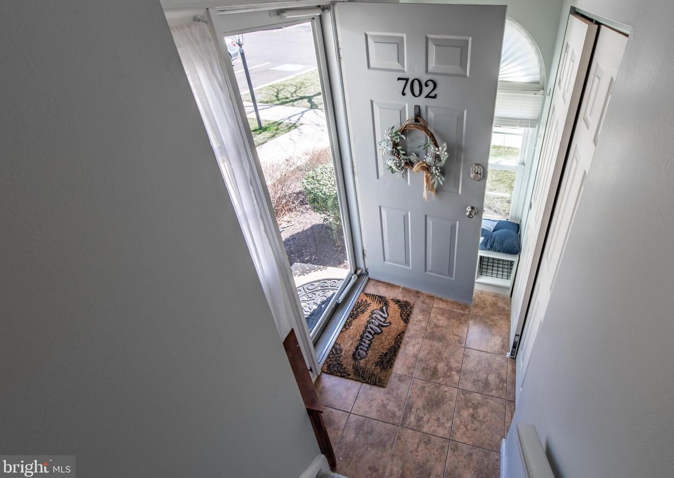 702 Mews Dr, Sellersville, PA 18960-2740