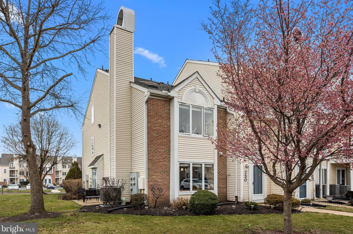 250 Juanita Ct, Levittown PA  19057-3631 exterior