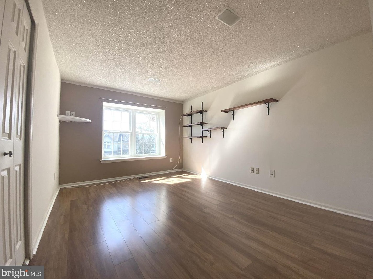 54 Magnolia Dr, Upper Makefield PA  18940-9236 exterior