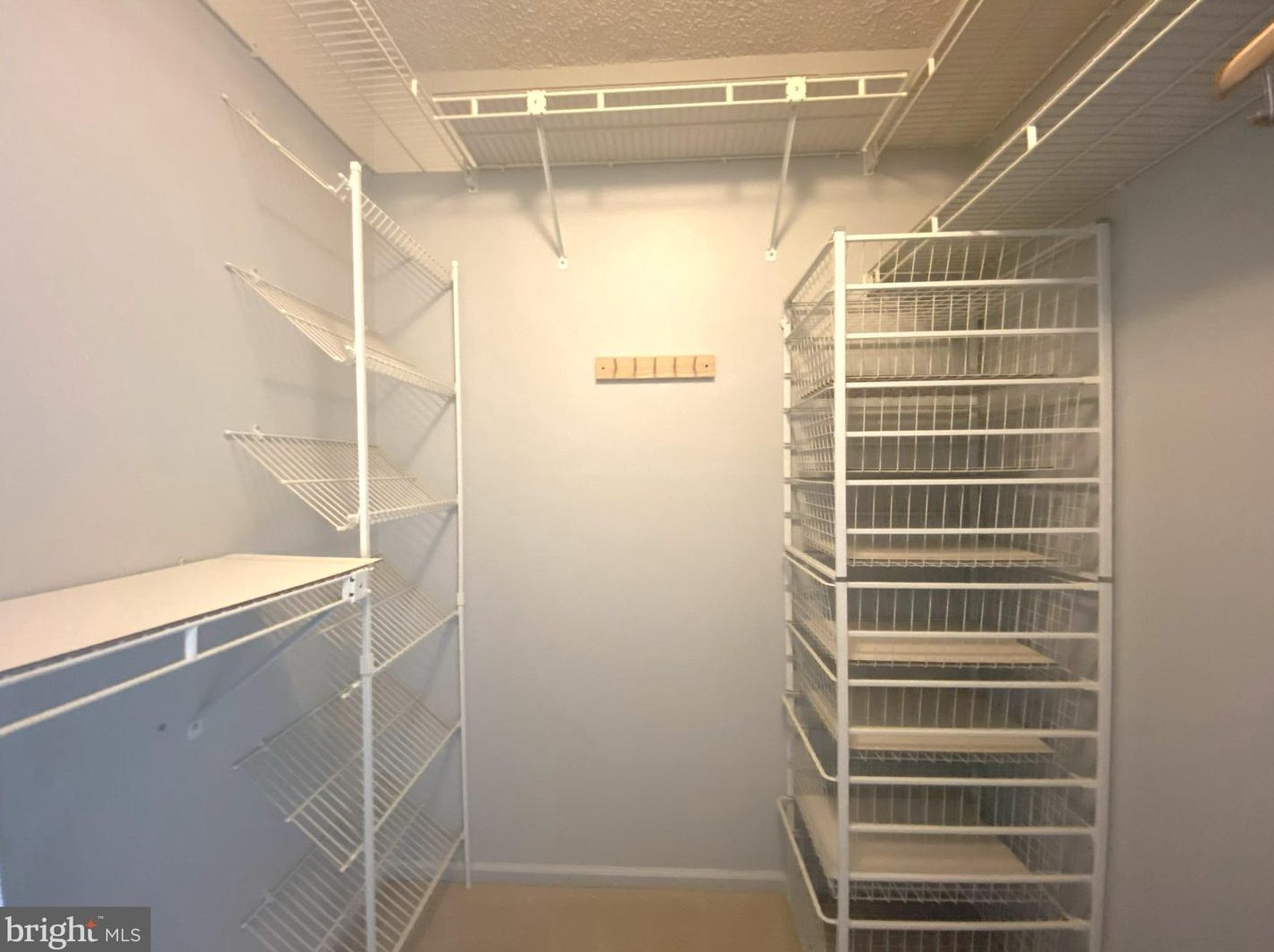 54 Magnolia Dr, Upper Makefield PA  18940-9236 exterior