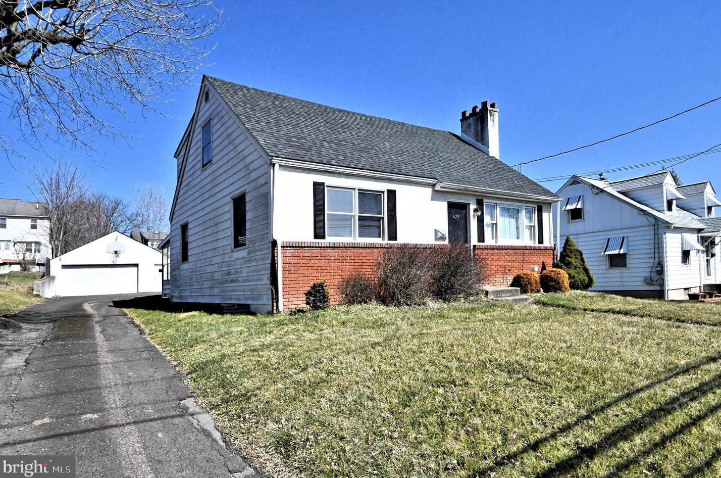 629 Callowhill St, Perkasie, PA 18944-1570