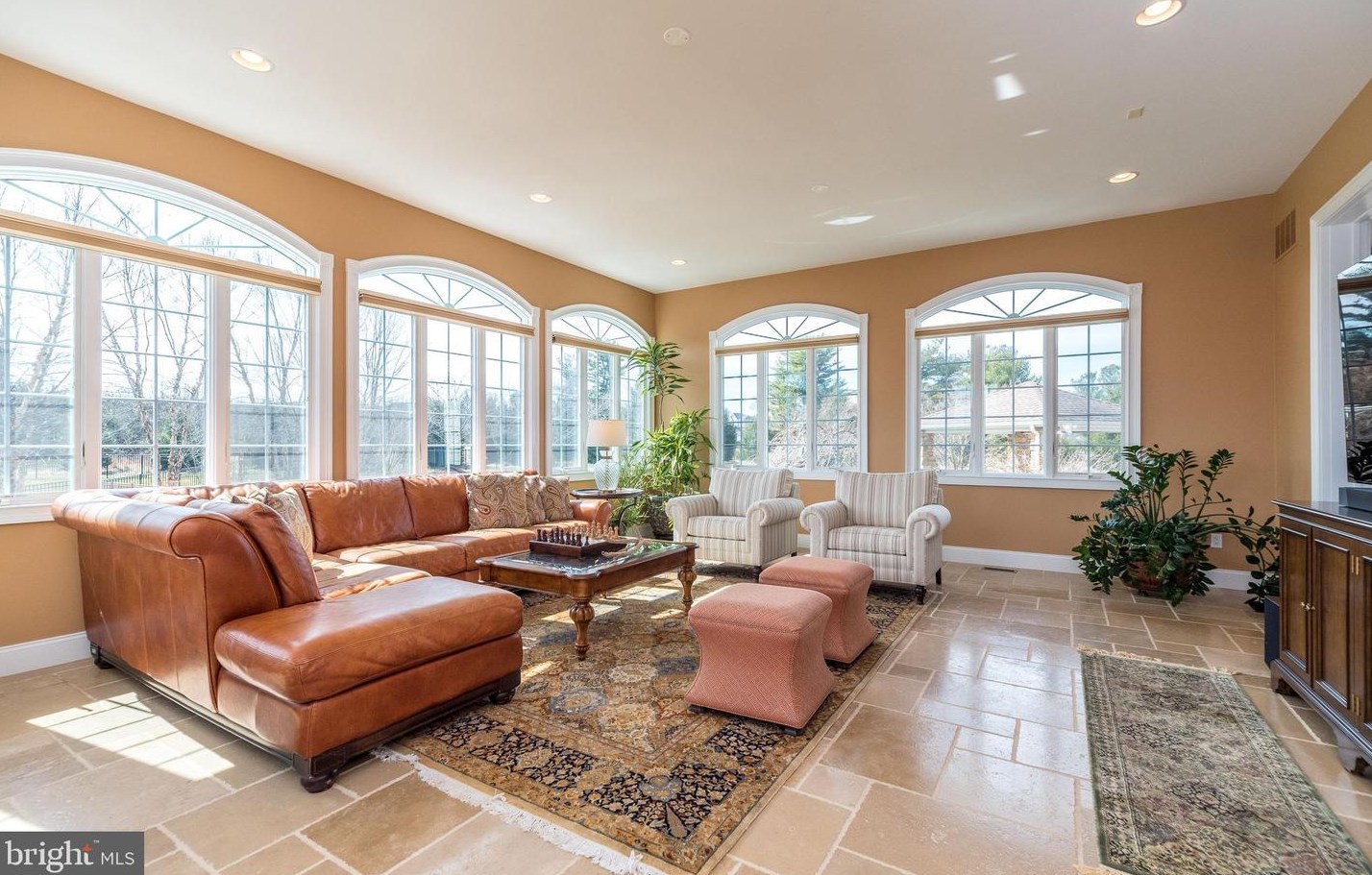 11 Holme Ct, Upper Makefield PA  18940-3024 exterior