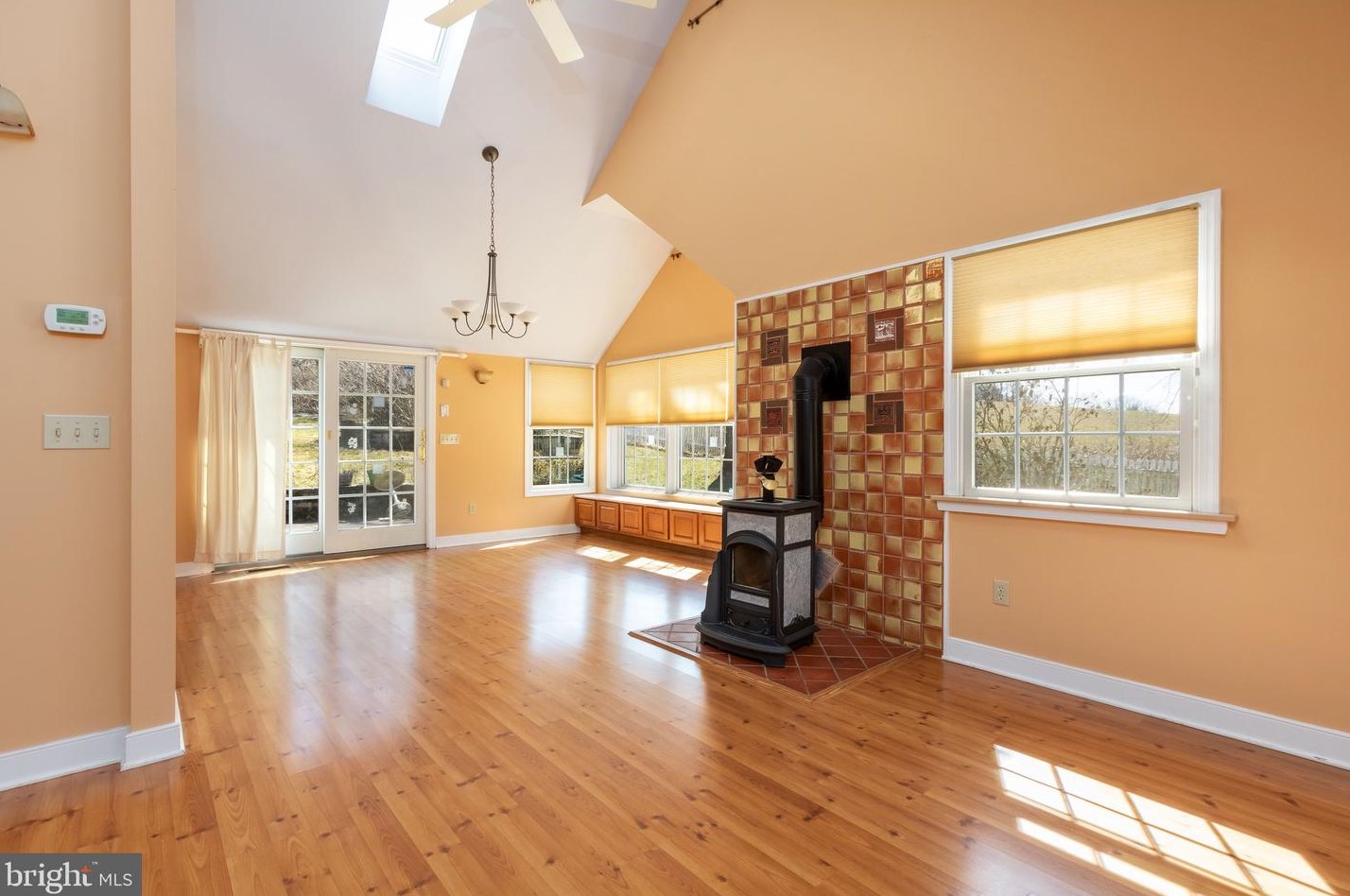 6064 Upper Mountain Rd, New Hope, PA 18938