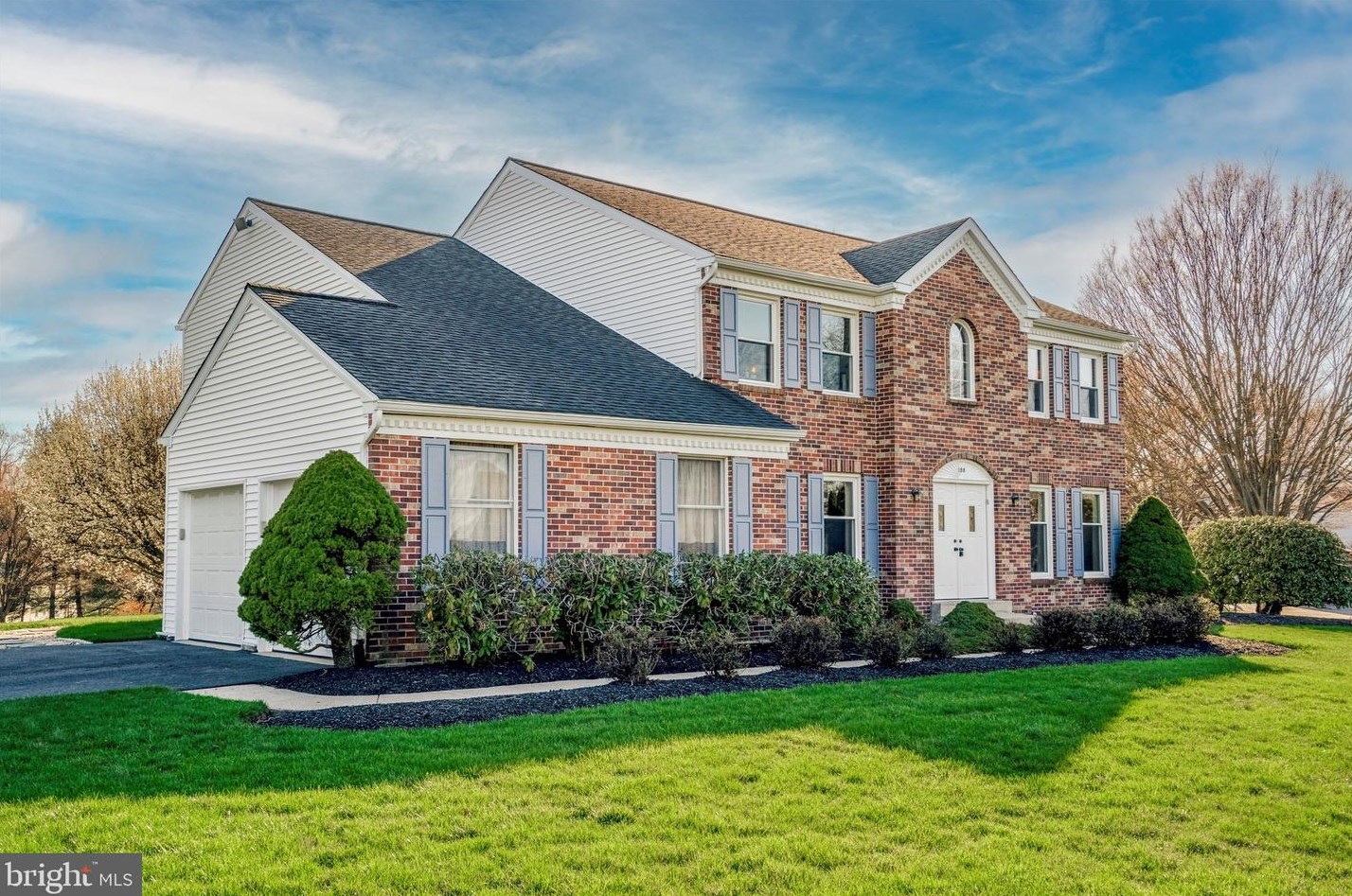 108 Wood Dr, Southampton, PA 18966