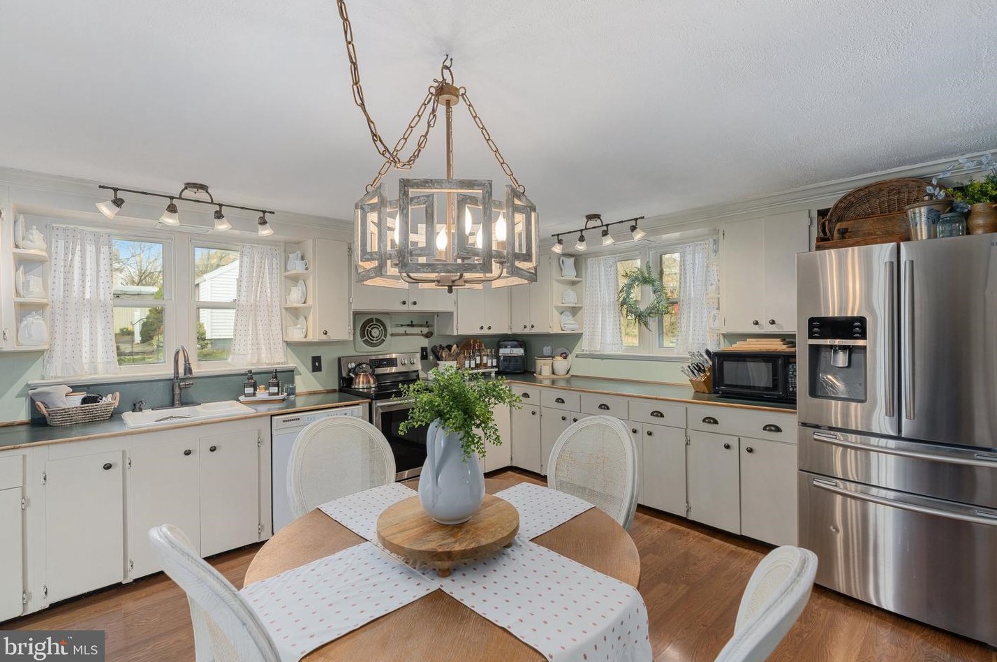 27 Green St, Sellersville PA  18960-2407 exterior