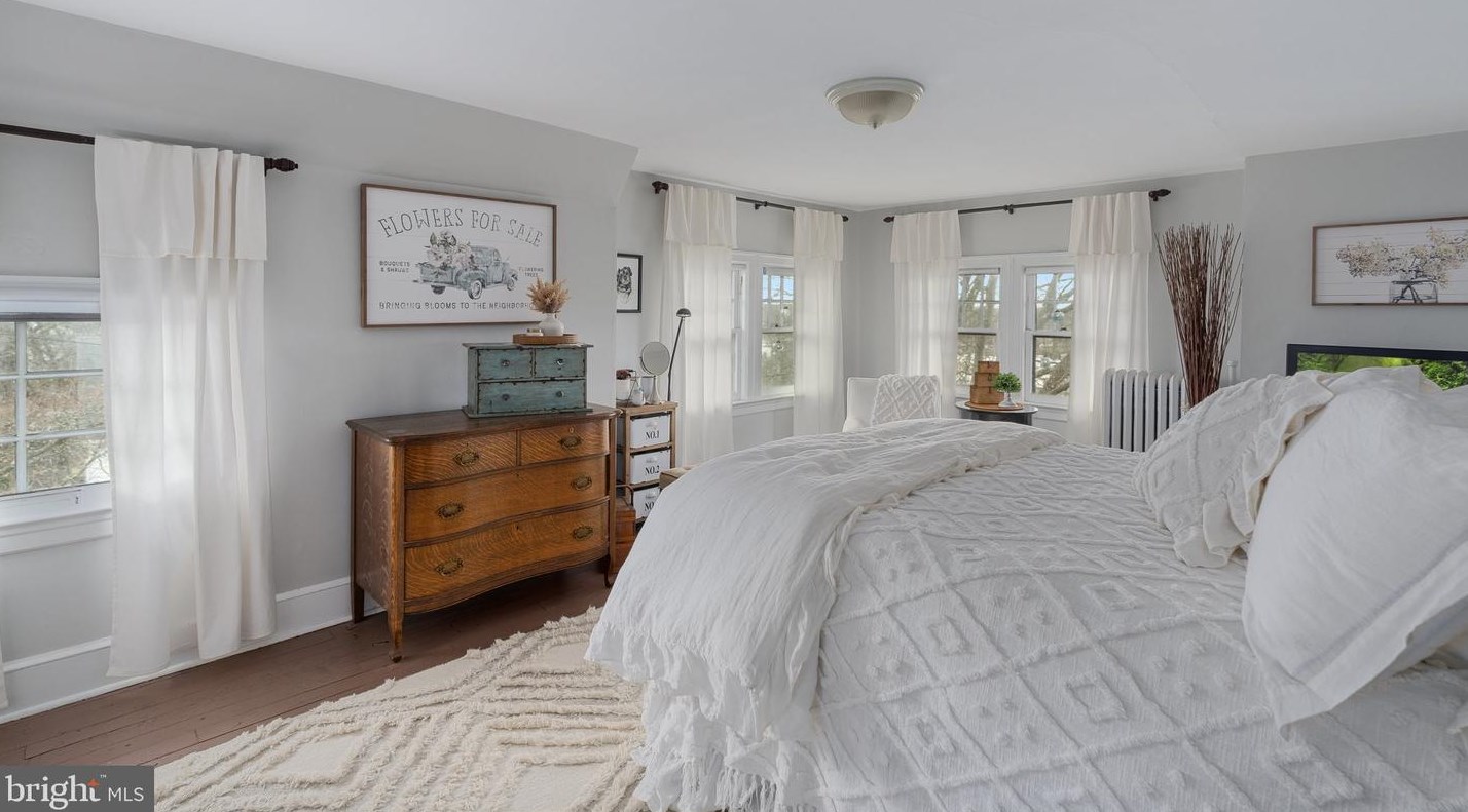 27 Green St, Sellersville PA  18960-2407 exterior