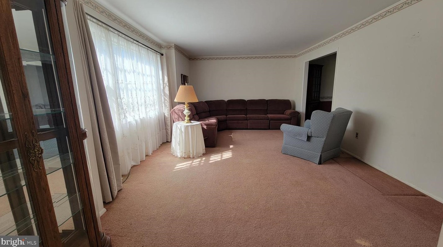 298 Springdale Terrace, Yardley, PA 19067