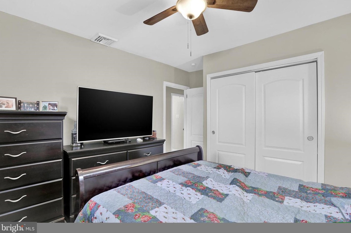2605 Woodlawn Dr, Edgely PA  19007-2035 exterior