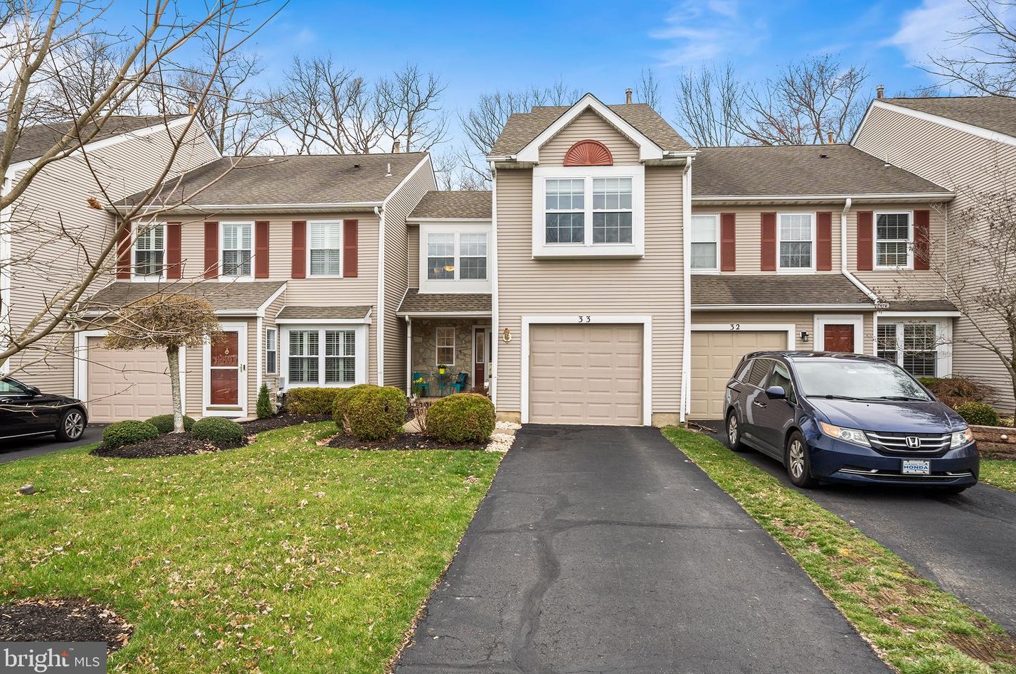 33 Cypress Pl, Upper Makefield PA  18940-9272 exterior