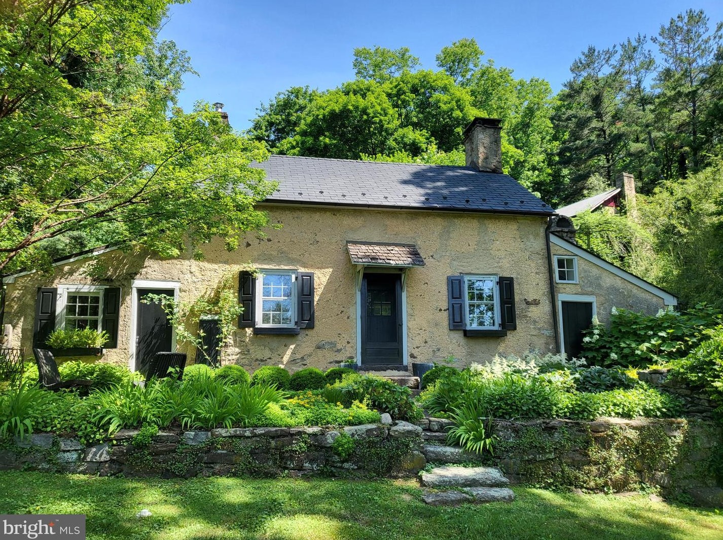 6753 Phillips Mill Rd, New Hope, PA