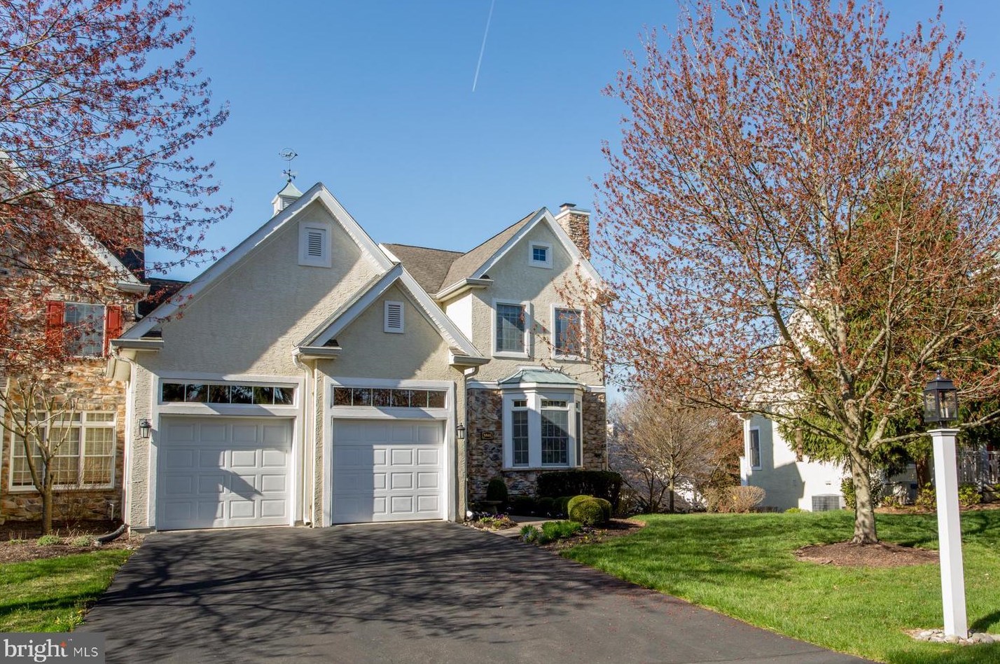 5861 Hickory Hollow Ln, Gardenville, PA 18902