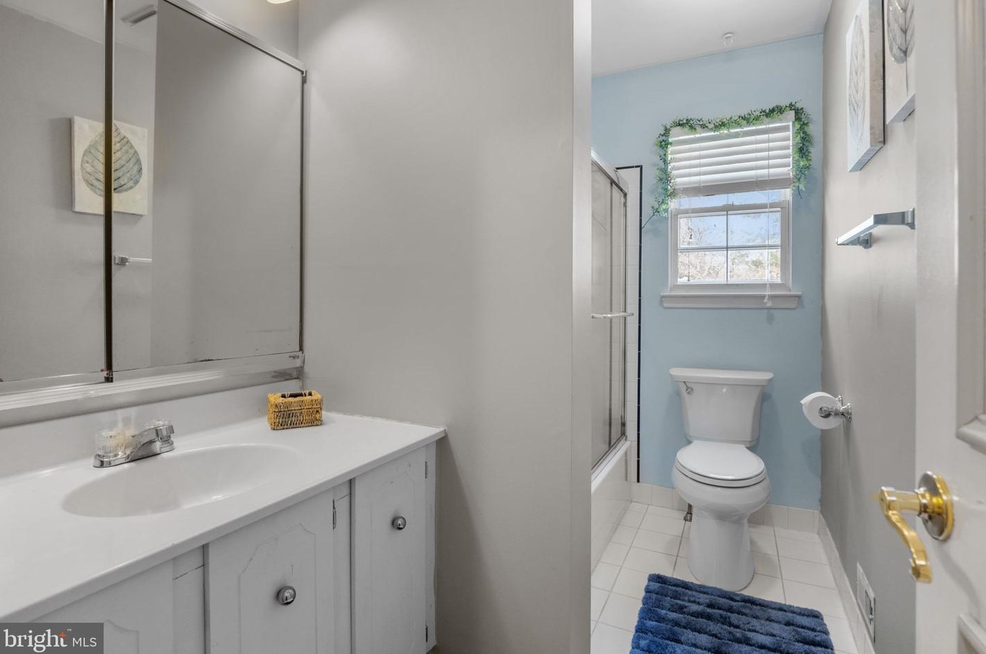 17 Connover Pl, Upper Makefield PA  18940-1117 exterior