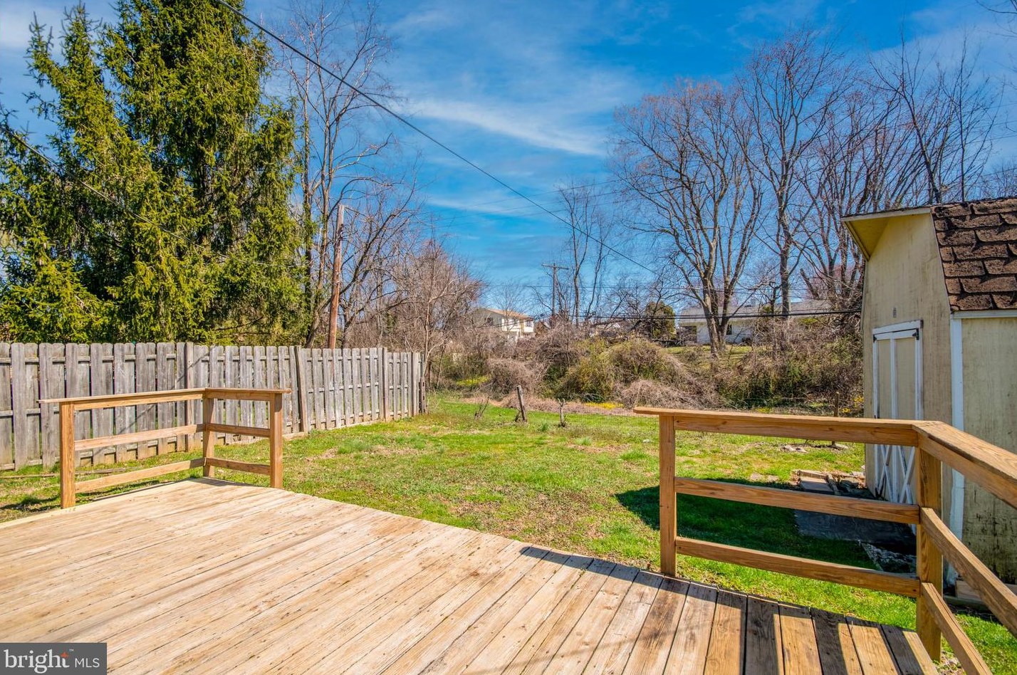 338 Doone Rd, Fairless Hills, PA 19030