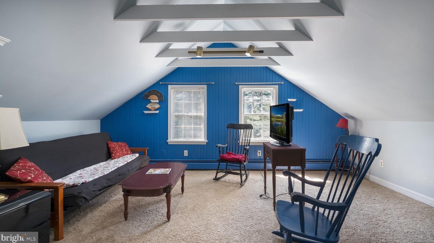 3061 Swamp Rd, Gardenville PA  18902-1673 exterior