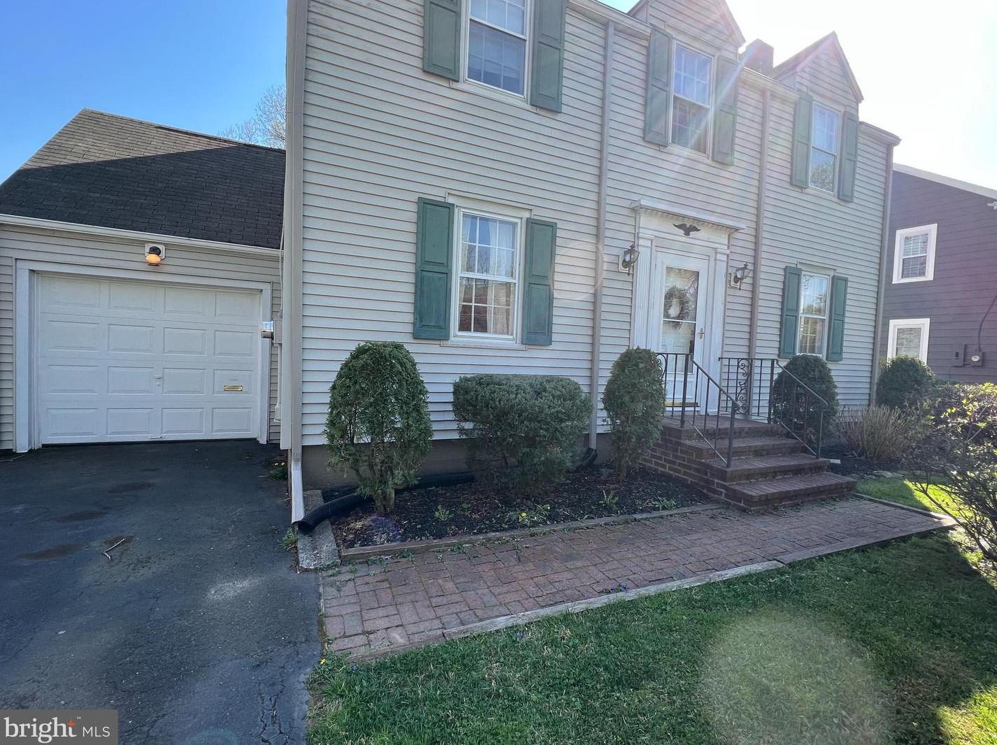 329 E Birch Dr, Yardley, PA 19067