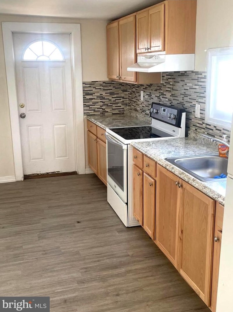 323 Wilson St, Edgely, PA 19007-4913