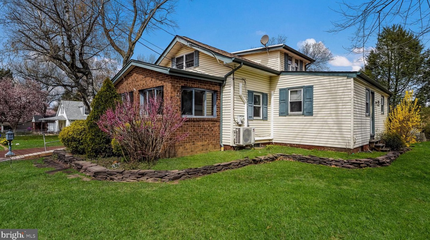 4725 Hazel Ave, Langhorne, PA 19053-4813