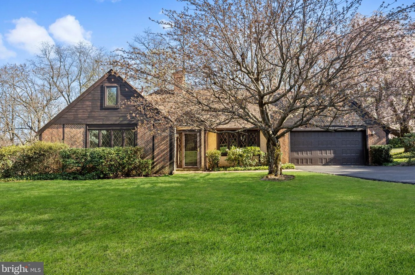 6642 Upper York Rd, New Hope, PA 18938