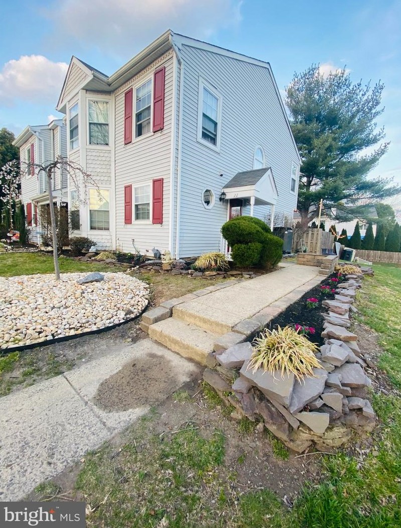 22 Van Horn Pl, Southampton, PA 18966