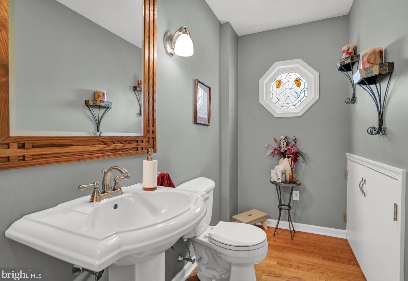 29 Bedford Ln, Upper Makefield PA 18940-1178 exterior