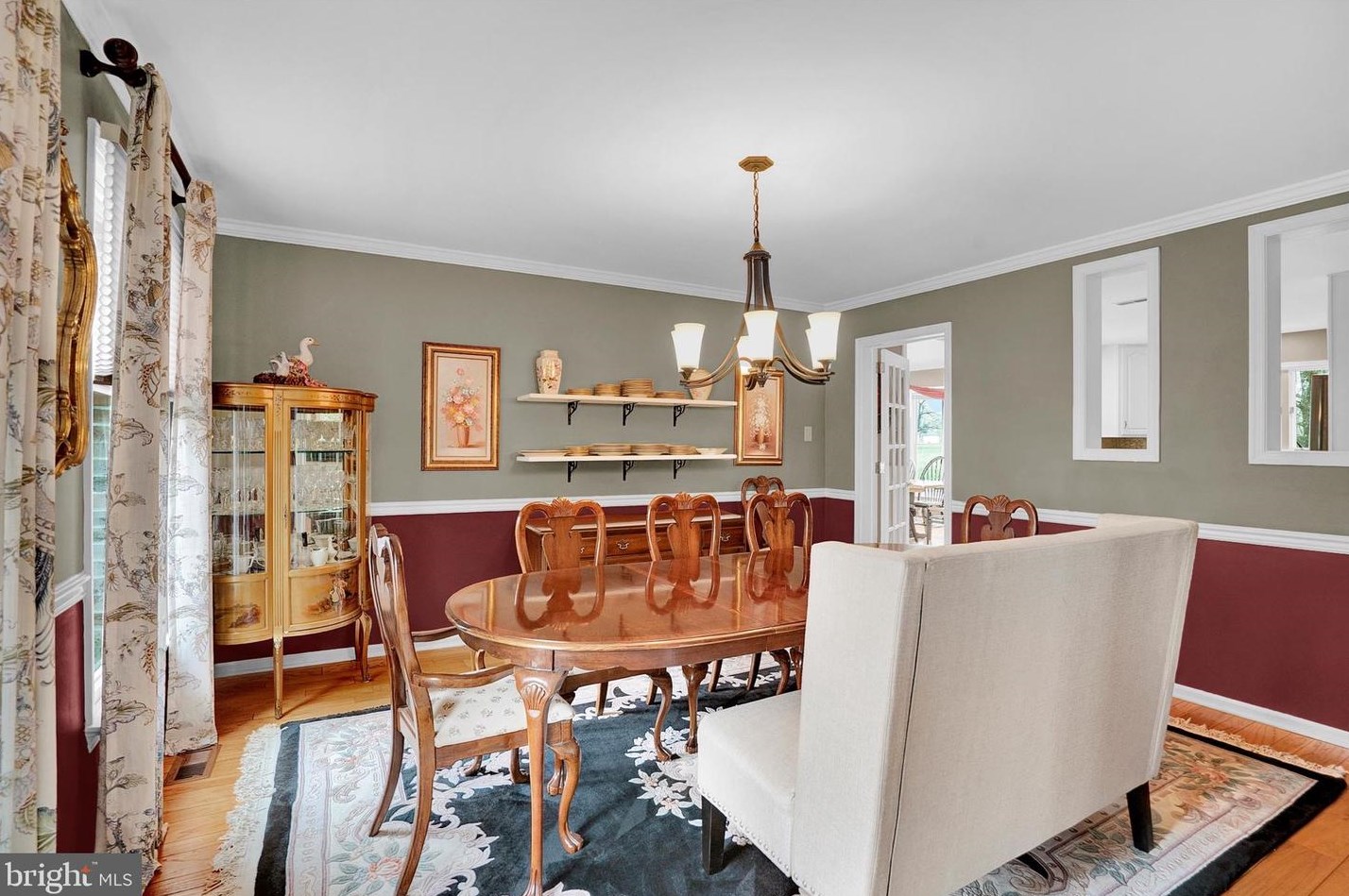 29 Bedford Ln, Upper Makefield PA 18940-1178 exterior