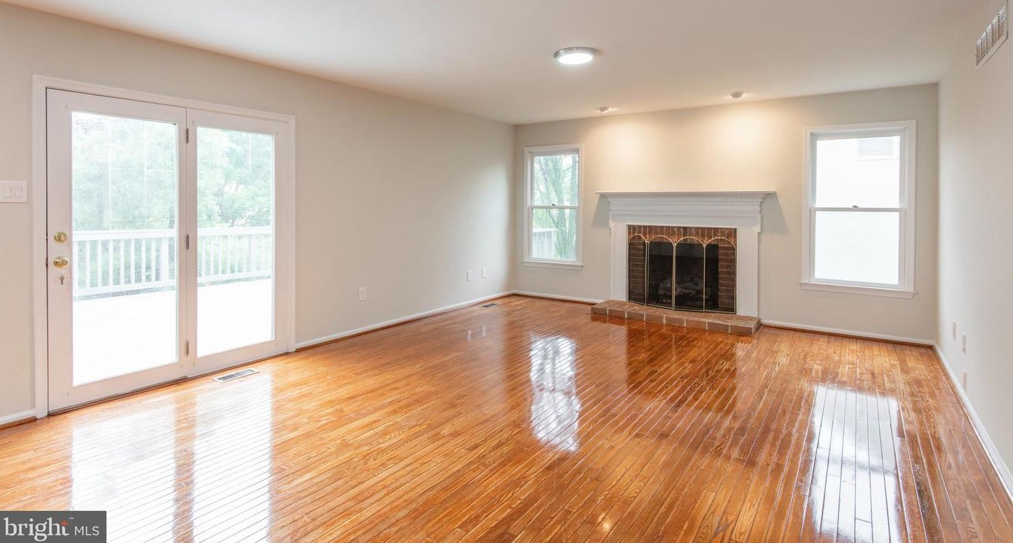350 Laurel Oaks Dr, Langhorne PA  19047-8528 exterior