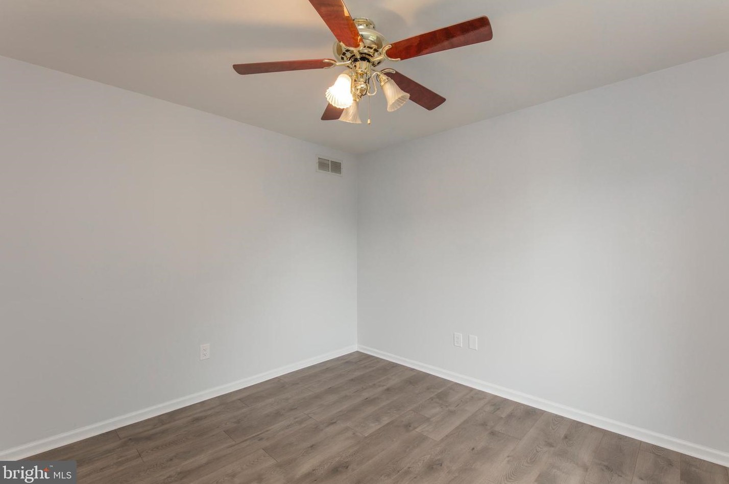 350 Laurel Oaks Dr, Langhorne PA  19047-8528 exterior