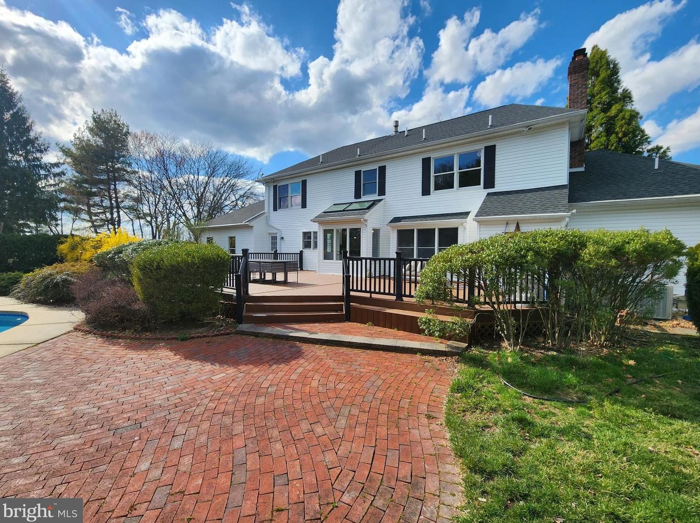 255 Pintail Ct, Langhorne PA  19047-8242 exterior