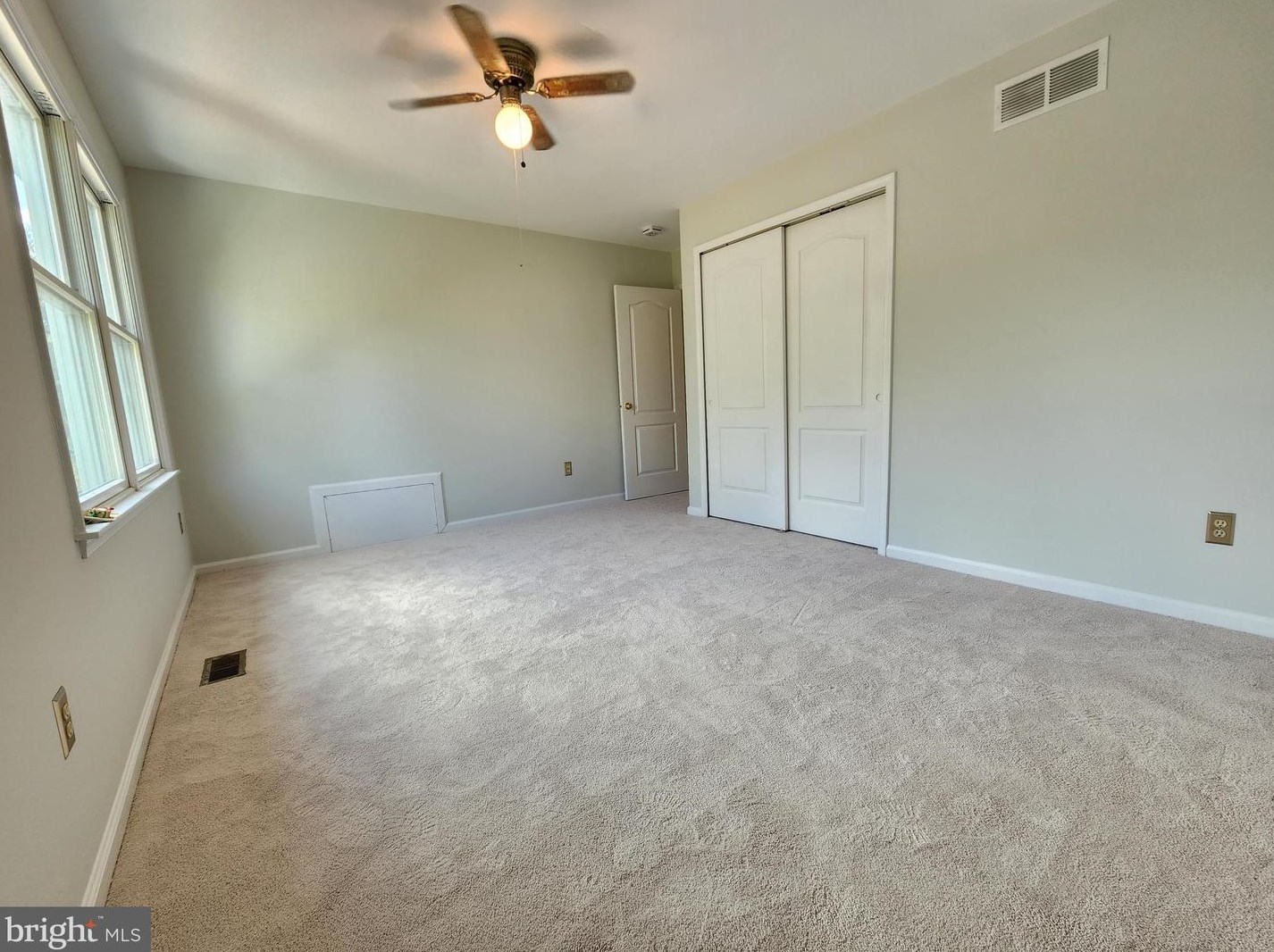 255 Pintail Ct, Langhorne PA  19047-8242 exterior