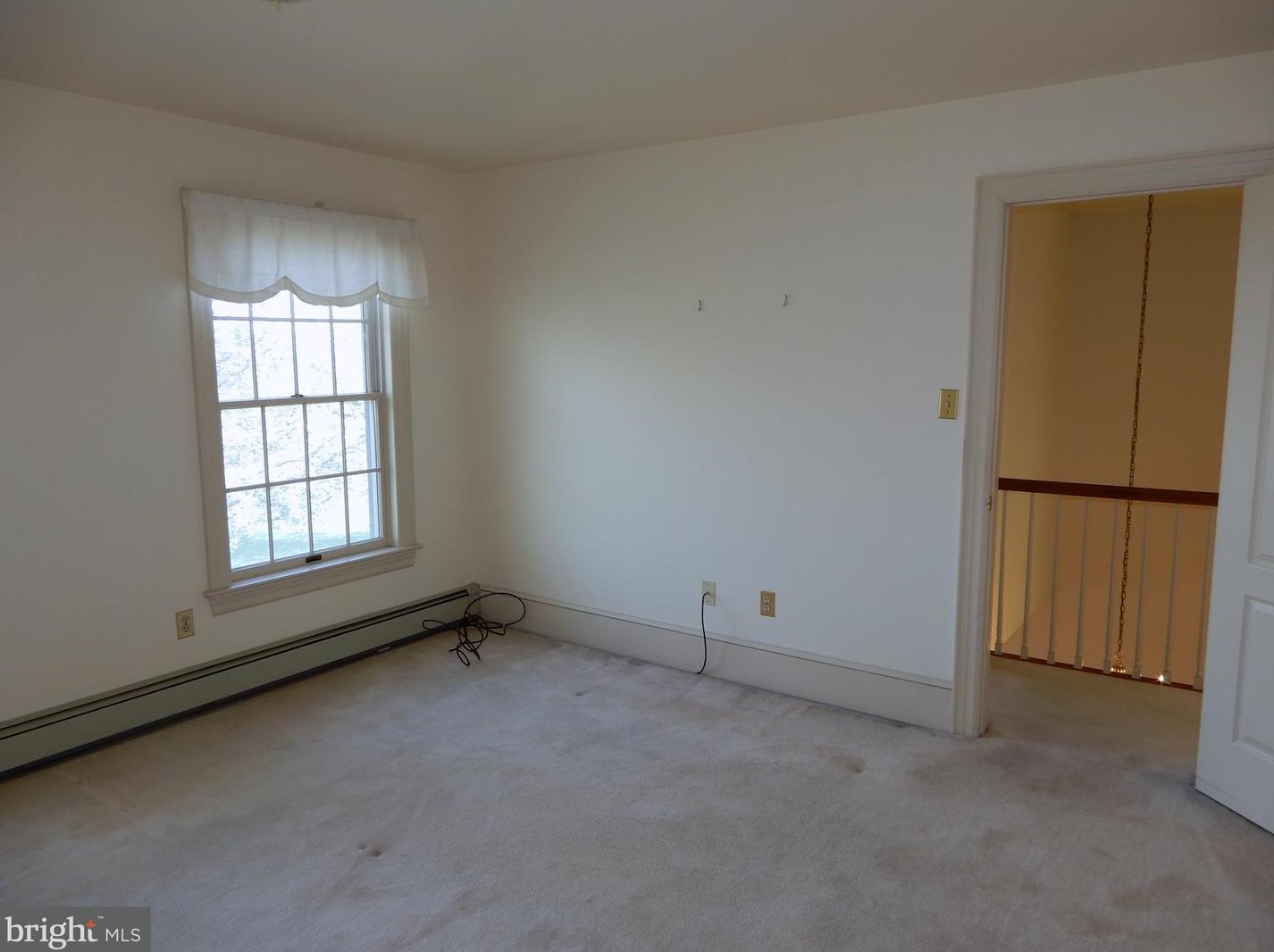 1 Spring Oak Dr, Upper Makefield PA  18940-2528 exterior