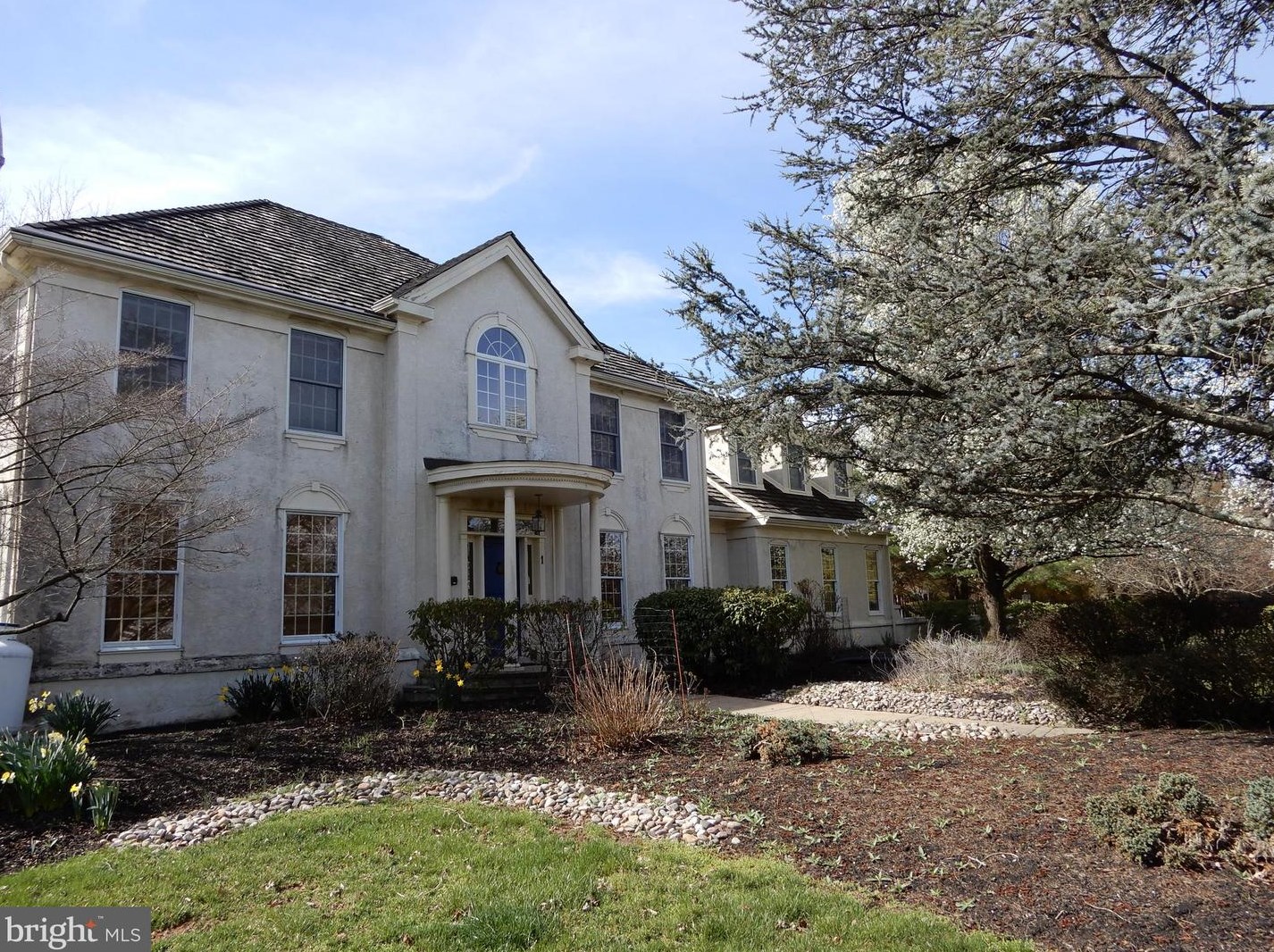 1 Spring Oak Dr, Upper Makefield PA  18940-2528 exterior