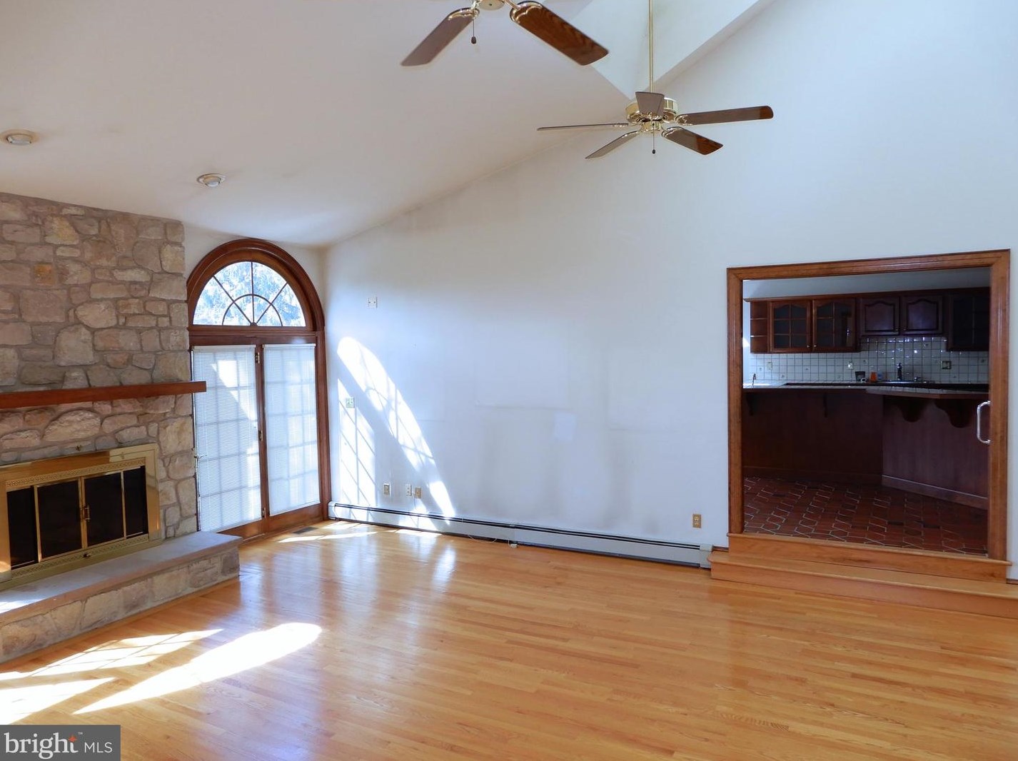 1 Spring Oak Dr, Upper Makefield PA  18940-2528 exterior