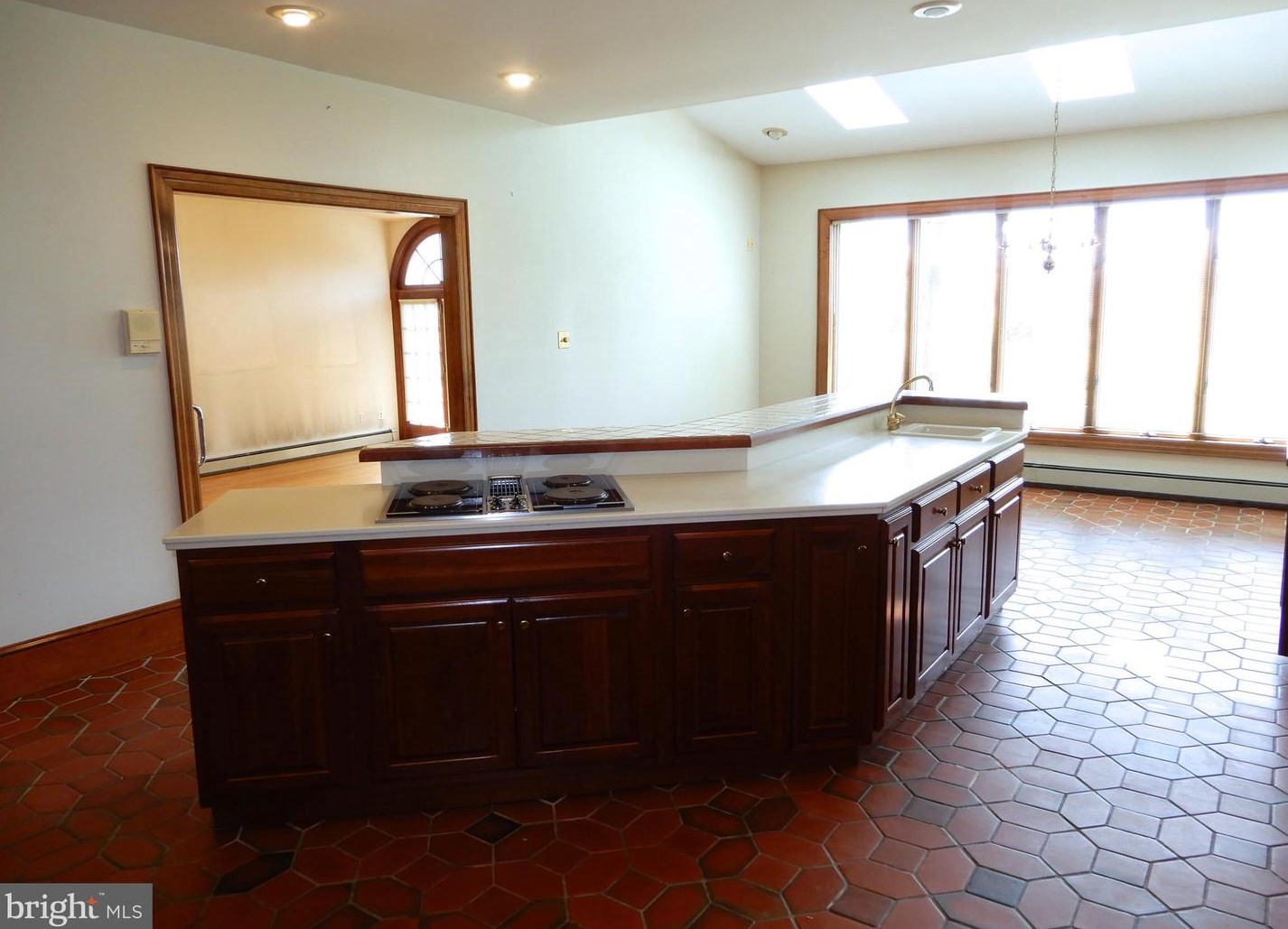 1 Spring Oak Dr, Upper Makefield PA  18940-2528 exterior