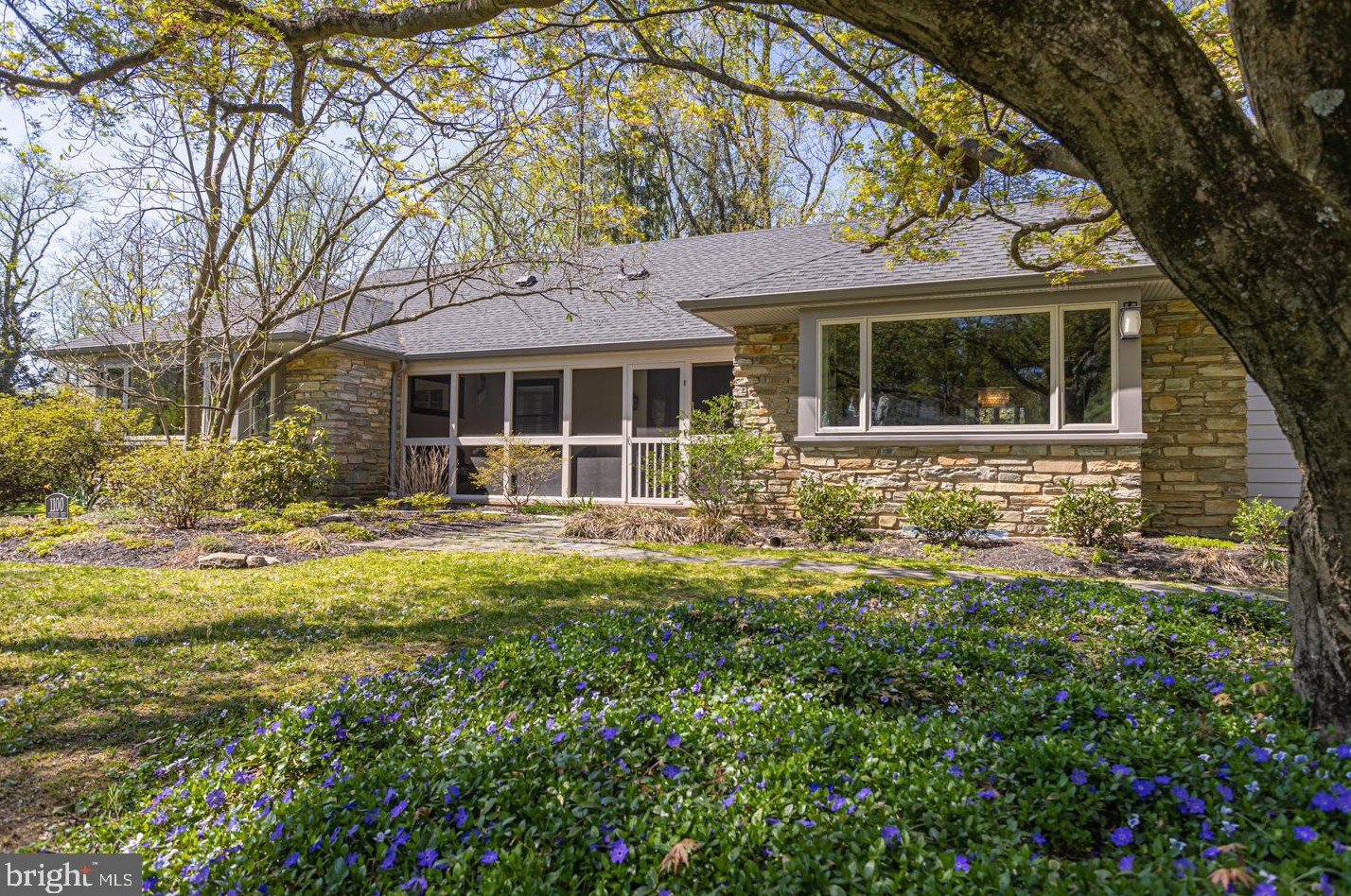 1100 Evergreen Rd, Yardley, PA 19067