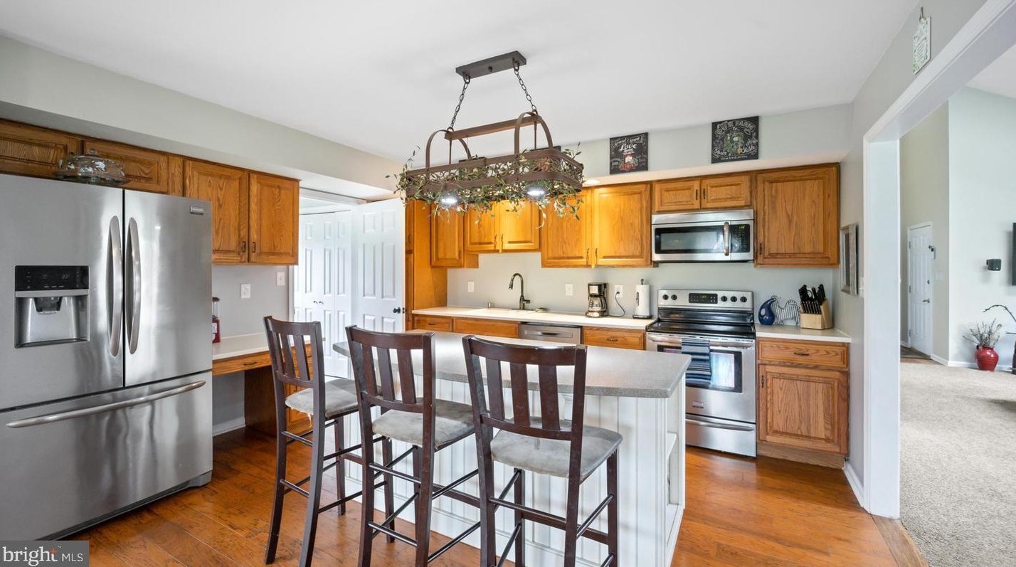 5 Thousand Acre Rd, Sellersville, PA 18960-1031