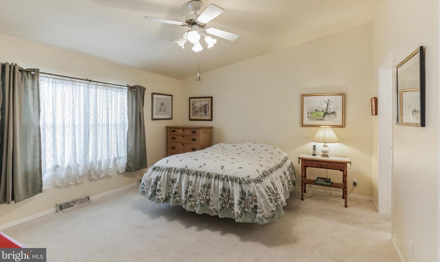 24 Williams Way, Sellersville PA  18960-2845 exterior