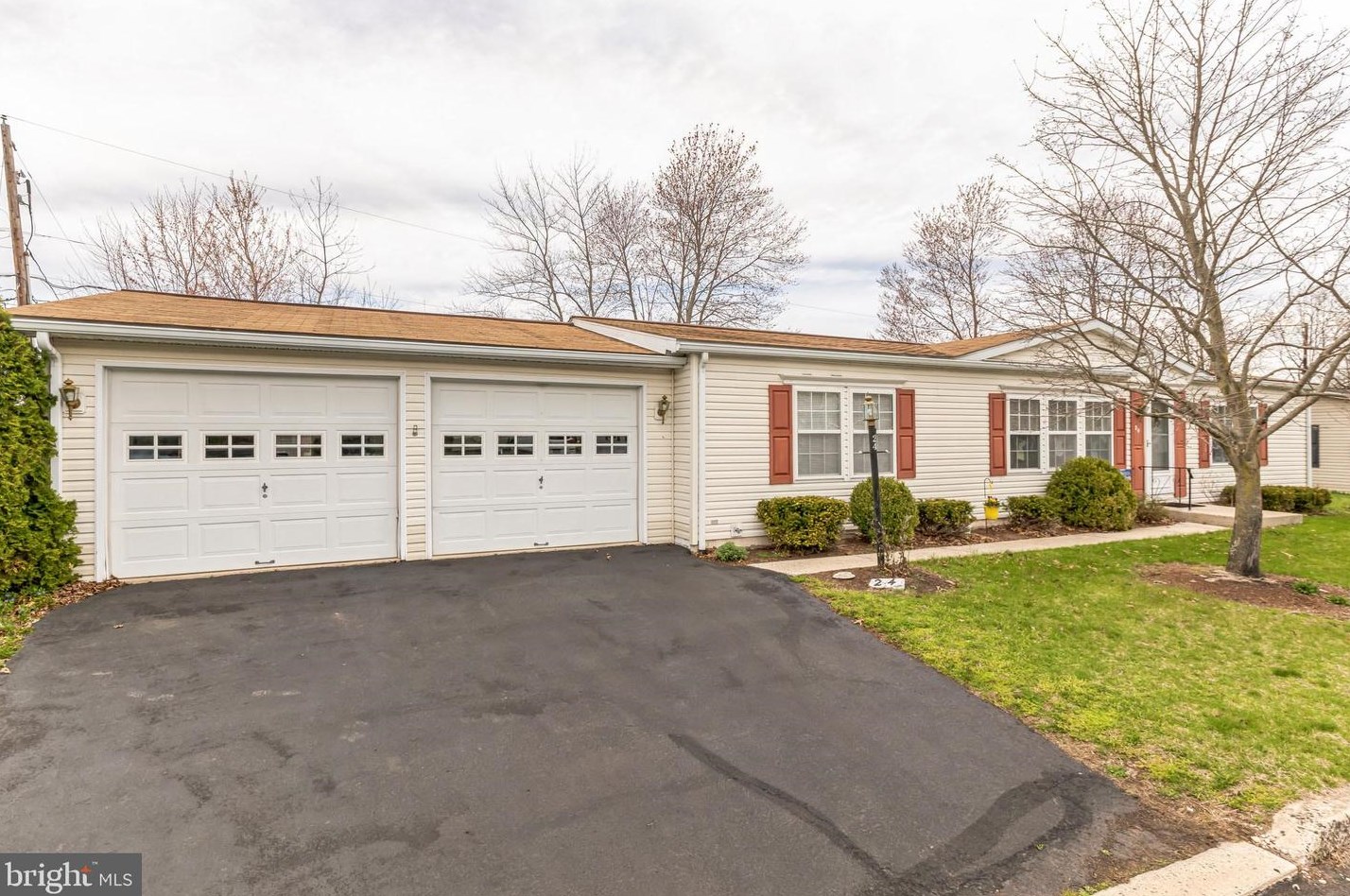 24 Williams Way, Sellersville PA  18960-2845 exterior