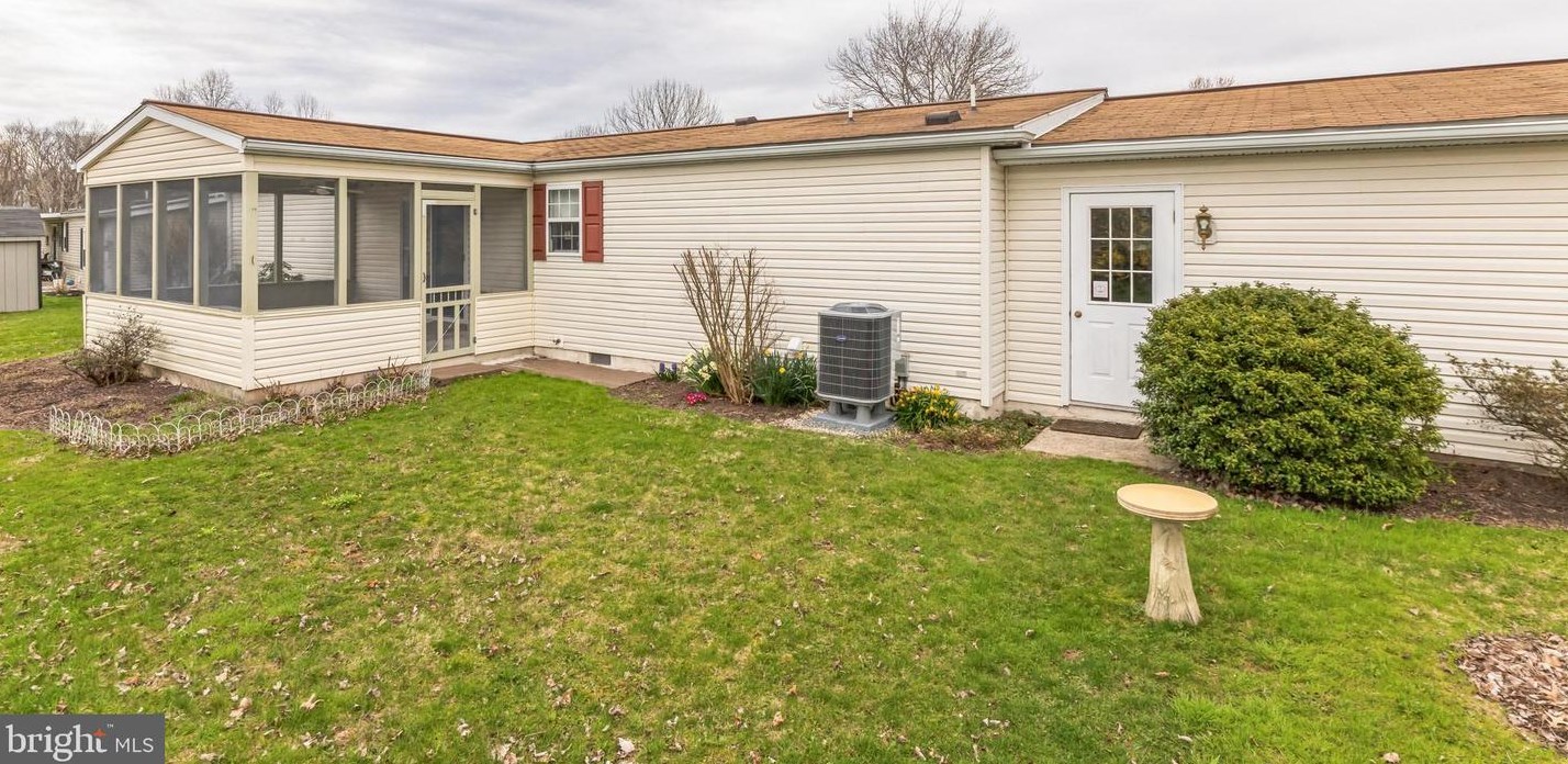 24 Williams Way, Sellersville PA  18960-2845 exterior