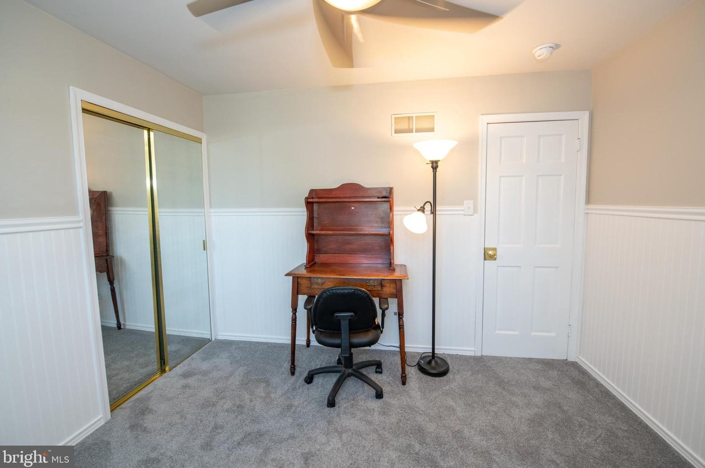 22 Hickory Ln, Upper Makefield PA  18940-1485 exterior