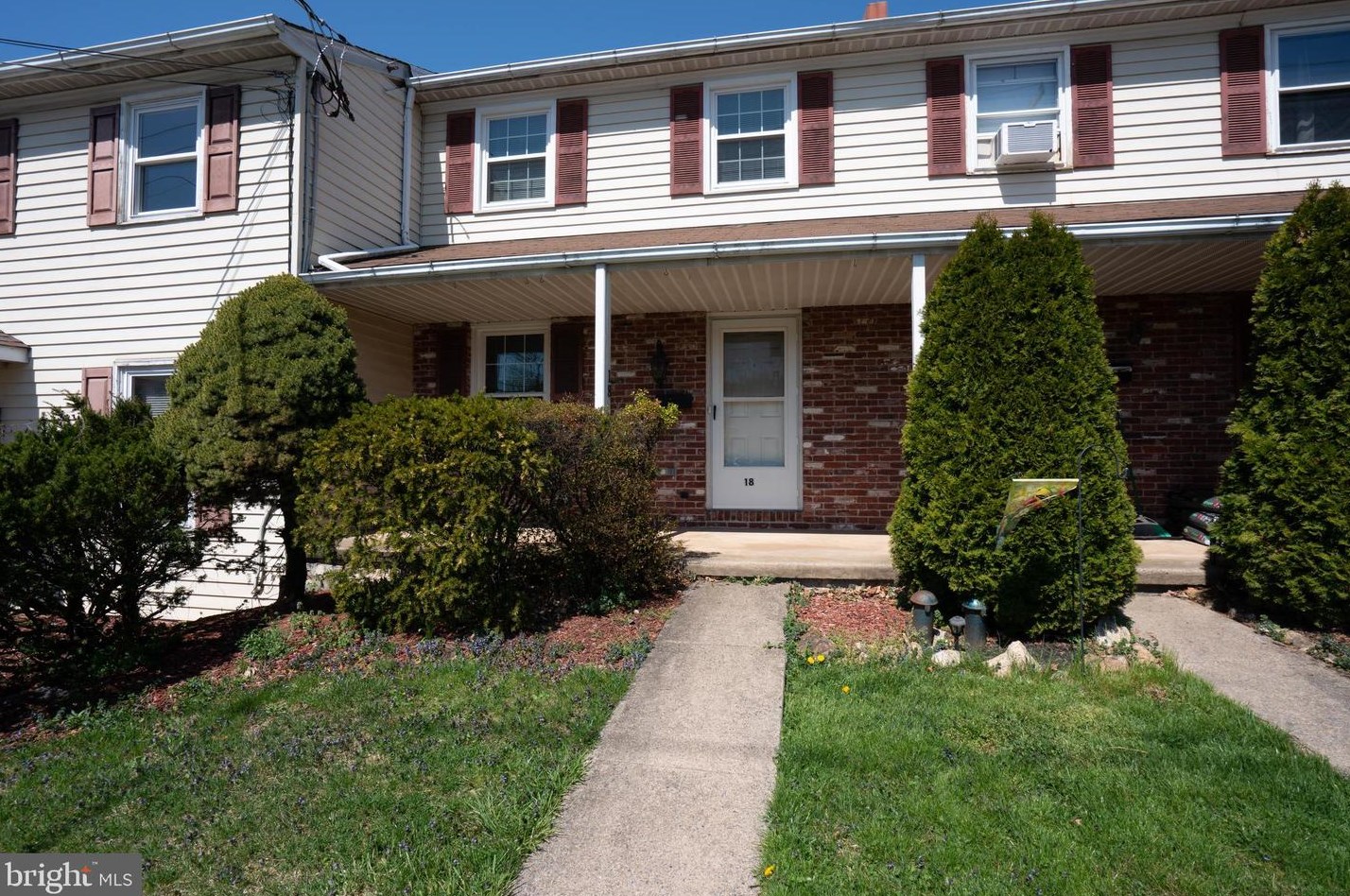 18 S 9th St, Perkasie, PA 18944