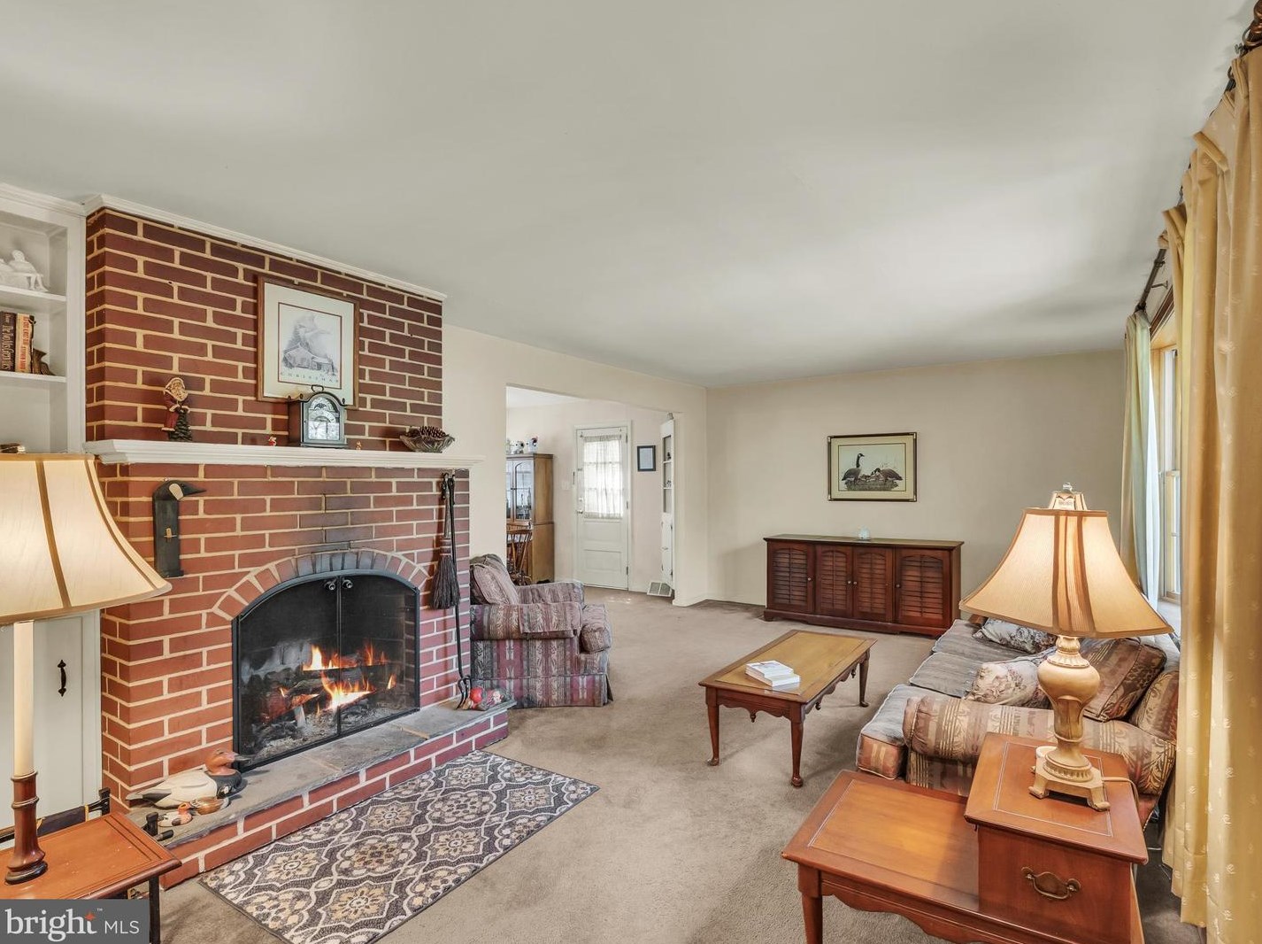 60 Hellberg Ave, Chalfont, PA 18914