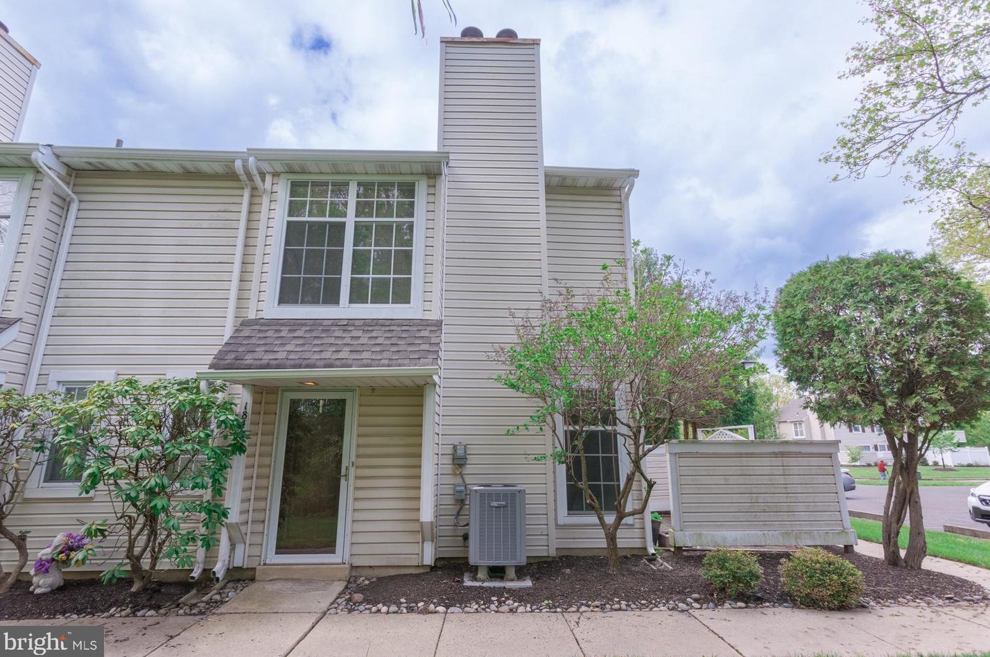 184 Shire Dr, New Hope, PA 18938-1064