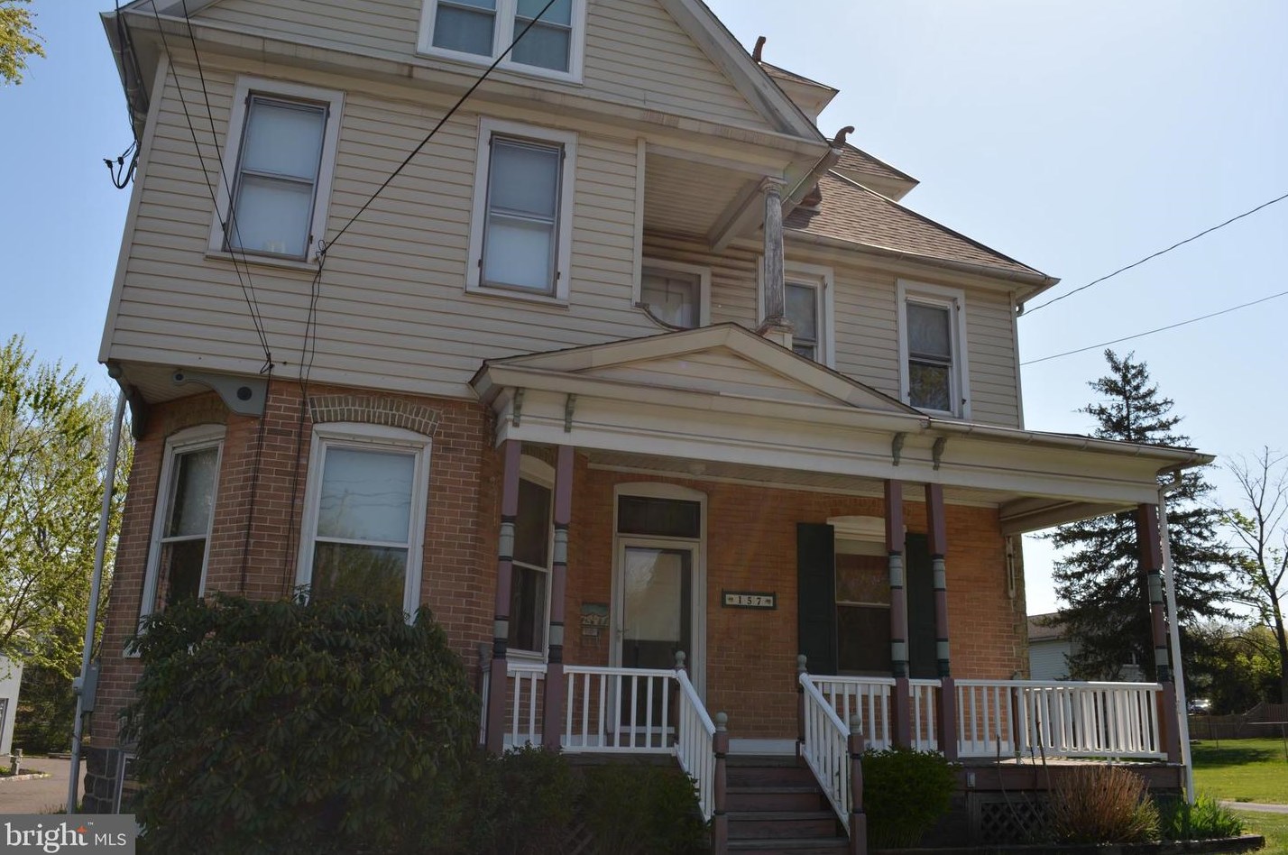 157 Main St, Sellersville, PA 18960-2526