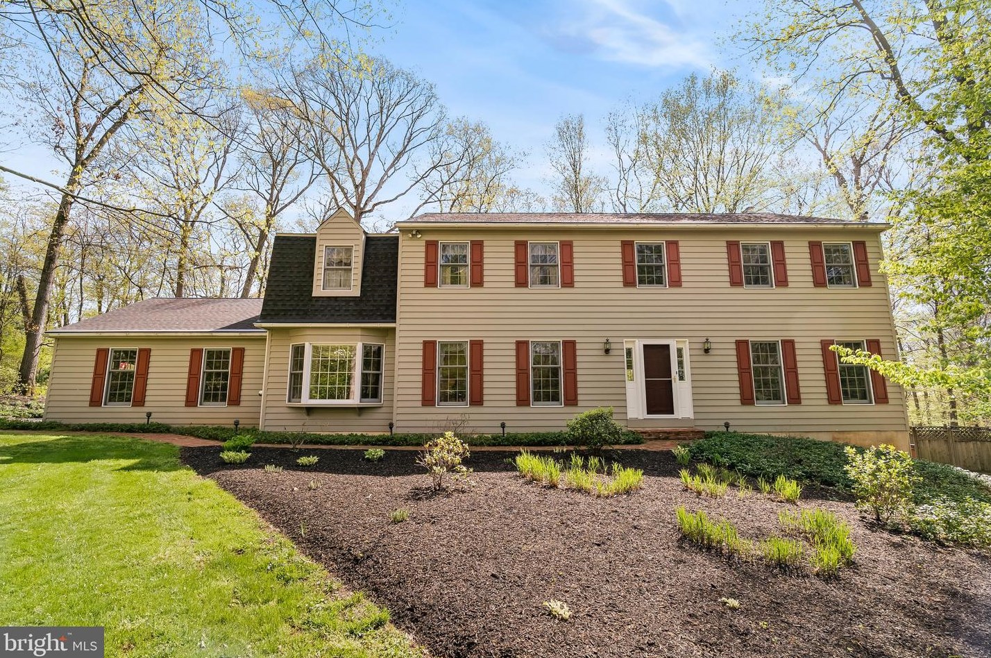 78 Turkey Ln, Furlong, PA 18925-1030