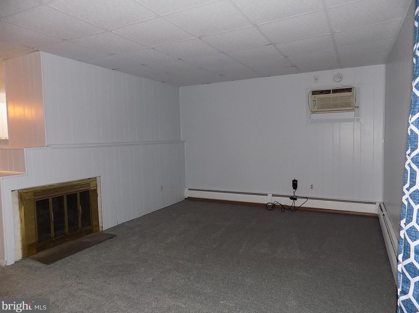 49 Orchard Ln, Levittown PA  19055-1528 exterior