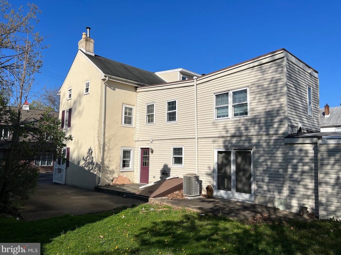 213 Market St, Edgely, PA 19007-4903