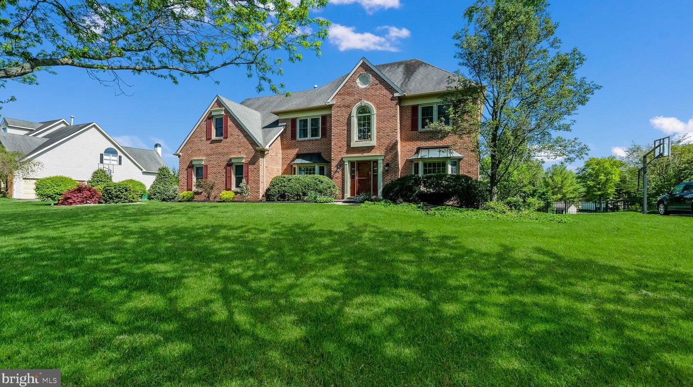 256 Windsor Way, Gardenville, PA