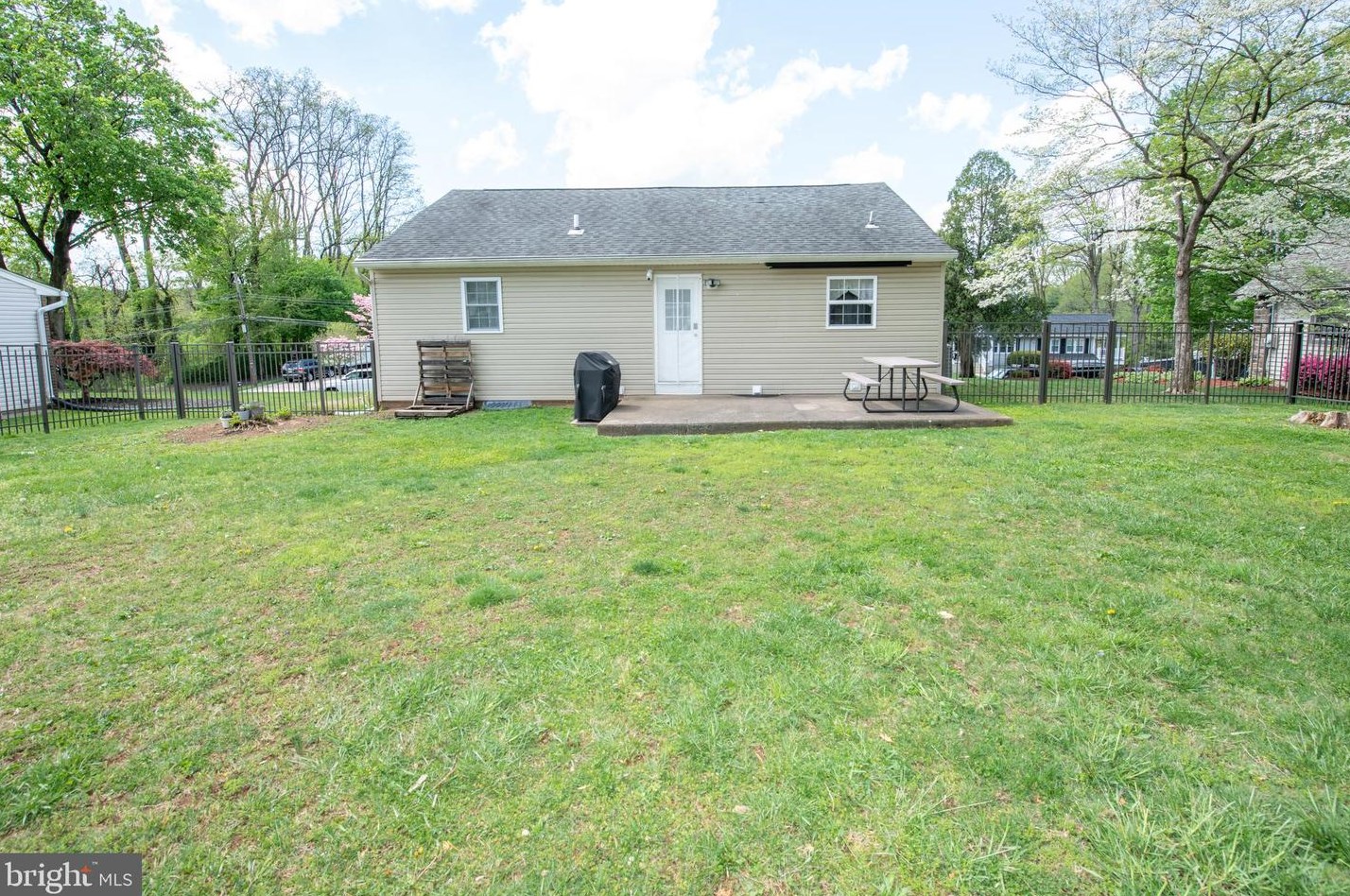 435 Cedar Ave, Langhorne PA  19047-2011 exterior