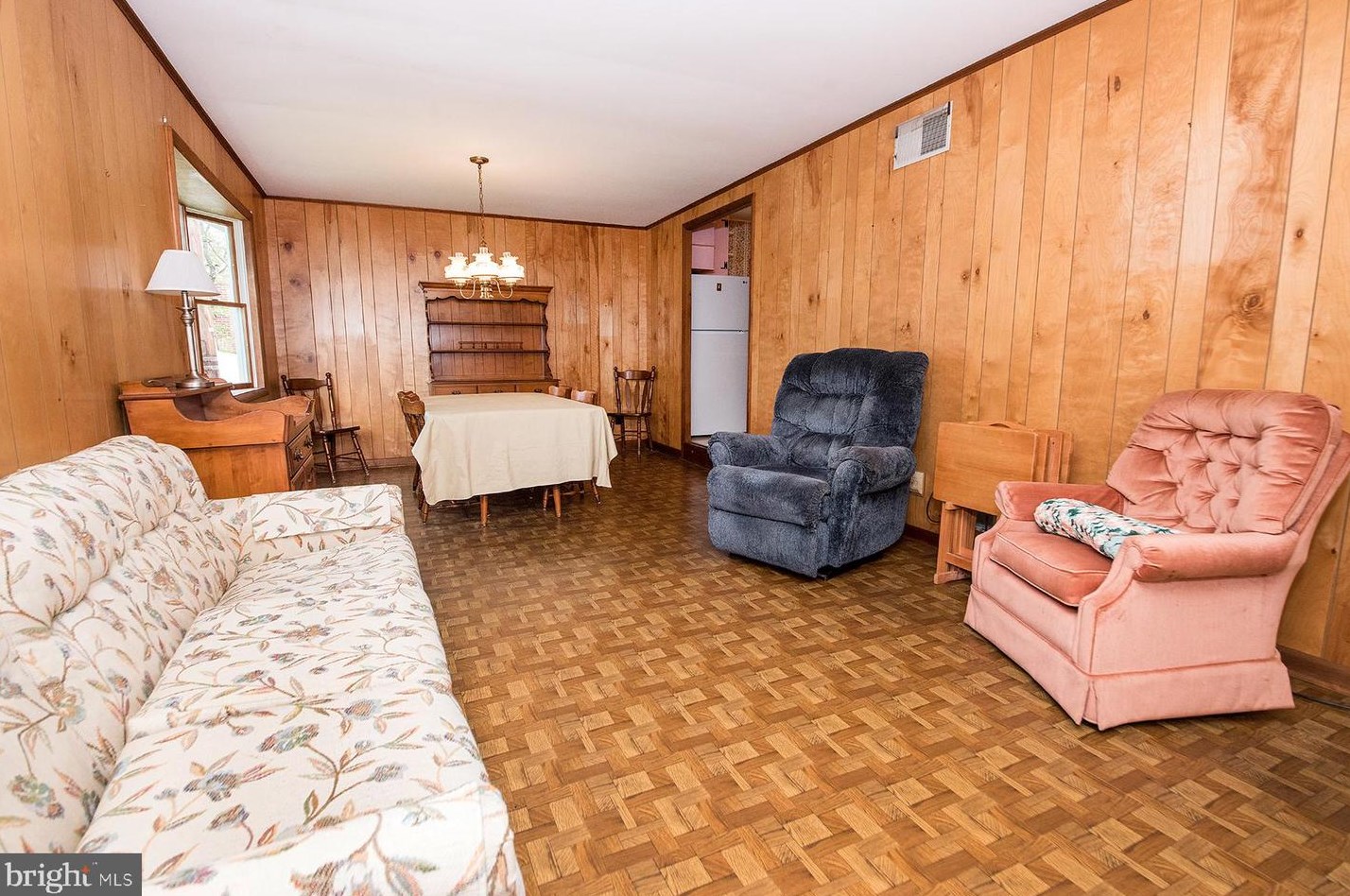 856 Willow St, Southampton PA  18966-3432 exterior