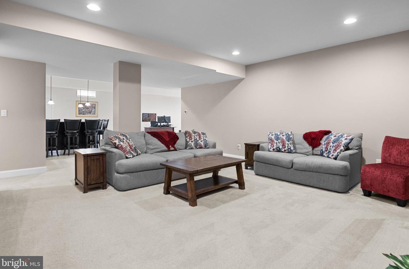 11 Cloverlee Ln, Upper Makefield PA  18940-1116 exterior